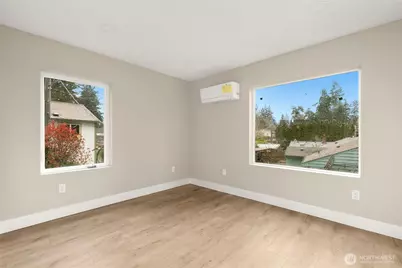 1404 N 136th Street, Seattle, WA 98125 - Photo 12