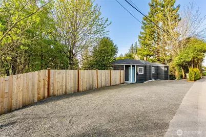 120 Tracy Avenue N, Port Orchard, WA 98366 - Photo 2