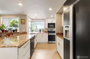 5408 Sunset Ave, Anacortes, WA 98221 - Photo 12