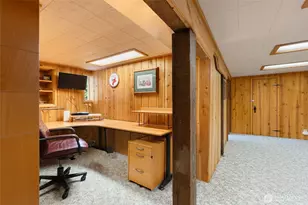 303 7th St, Anacortes, WA 98221 - Photo 18