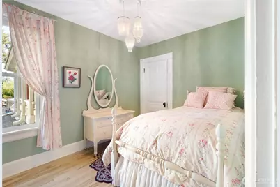 303 7th Street, Anacortes, WA 98221 - Photo 14