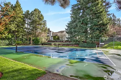 6640 114th Avenue SE, Bellevue, WA 98006 - Photo 36