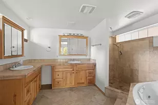 961 W Lake Samish Dr, Bellingham, WA 98229 - Photo 14