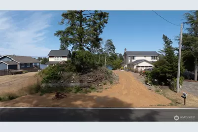 544 Mt Olympus Avenue SE, Ocean Shores, WA 98569 - Photo 28
