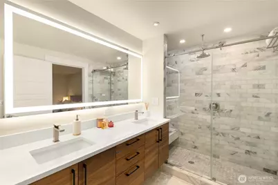 9525 Mercerwood Drive, Mercer Island, WA 98040 - Photo 16