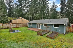 7875 Mortland Dr, Clinton, WA 98236 - Photo 8