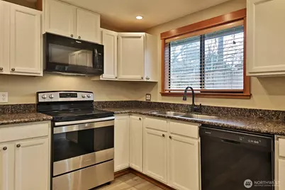 7875 Mortland Drive, Clinton, WA 98236 - Photo 18