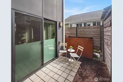 411 B NE 80th Street, Seattle, WA 98115 - Photo 20