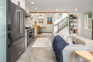 411 B NE 80th St, Seattle, WA 98115 - Photo 4