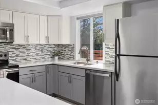 14453 89th Pl NE, Kirkland, WA 98034 - Photo 8