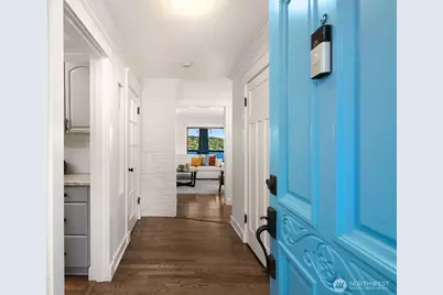 13048 42nd Avenue NE, Seattle, WA 98125 - Photo 2