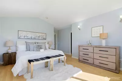 2313 N 39th Street, Seattle, WA 98103 - Photo 16