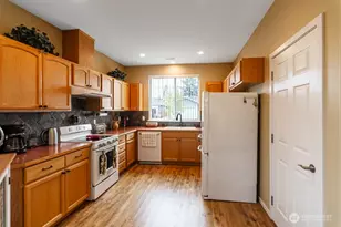 4201 Bainbridge Ct NE, Lacey, WA 98516 - Photo 16