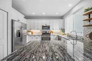 205 Newport Way NW, Issaquah, WA 98027 - Photo 14