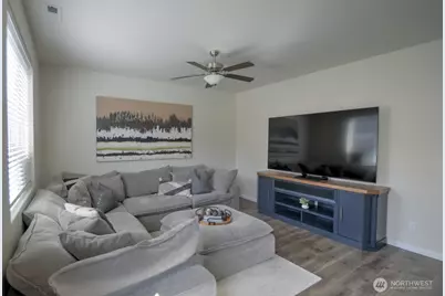 18936 112th Avenue Ct E, Puyallup, WA 98374 - Photo 6