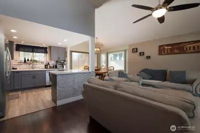 1427 33rd Avenue Ct SW, Puyallup, WA 98373 - Photo 4