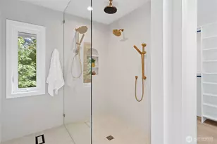 12633 75th St SE, Snohomish, WA 98290 - Photo 32