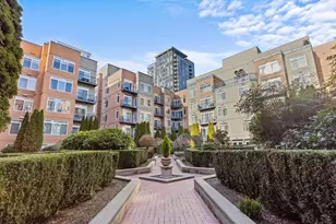 2415 2nd Ave, Seattle, WA 98121 - Photo 22