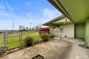 1301 S 3rd Ave, Sequim, WA 98382 - Photo 16