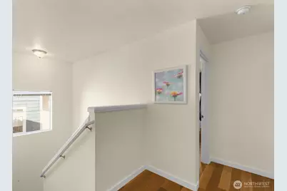 6895 Holly Park Drive S, Seattle, WA 98118 - Photo 16