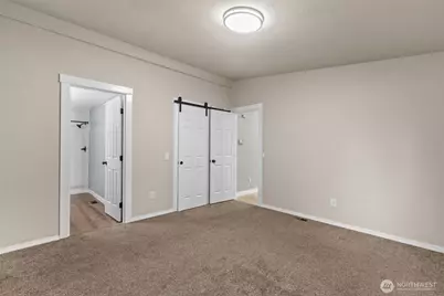 2402 S 370th Place, Federal Way, WA 98003 - Photo 8