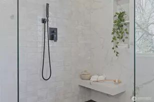 10930 NE 120th St, Kirkland, WA 98034 - Photo 24