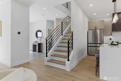 10930 NE 120th Street, Kirkland, WA 98034 - Photo 14