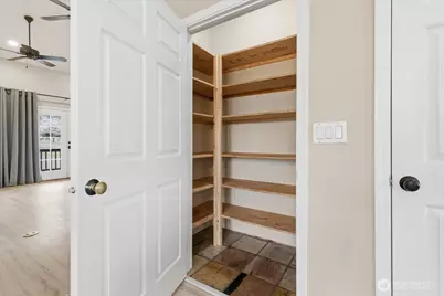 55676 Bay Area Dr NE, Electric City, WA 99123 - Photo 16