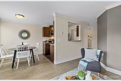 2230 NW 59th Street #202, Seattle, WA 98107 - Photo 6