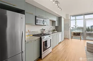 2911 2nd Ave, Seattle, WA 98121 - Photo 8