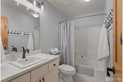 7320 Silent Creek Avenue SE, Snoqualmie, WA 98065 - Photo 22