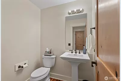 7320 Silent Creek Avenue SE, Snoqualmie, WA 98065 - Photo 10