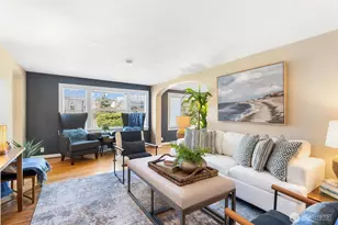 12700 37th Ave NE, Seattle, WA 98125 - Photo 2