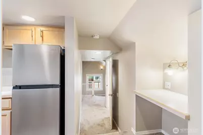 12700 37th Avenue NE, Seattle, WA 98125 - Photo 28