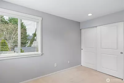 11215 NE 128th Street #L301, Kirkland, WA 98034 - Photo 6