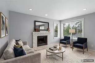 11215 NE 128th St, Kirkland, WA 98034 - Photo 1