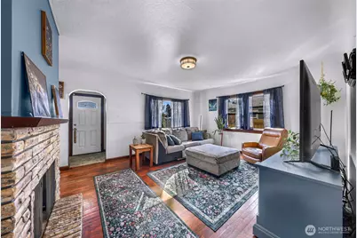 513 S Pine Street, Burlington, WA 98233 - Photo 6