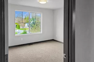 511 Debbie Dr, Sedro Woolley, WA 98284 - Photo 12