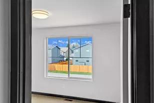 511 Debbie Dr, Sedro Woolley, WA 98284 - Photo 12