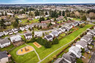 2229 190th St SW, Lynnwood, WA 98036 - Photo 20