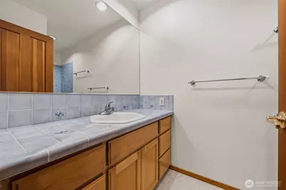 7810 175th Street SW, Edmonds, WA 98026 - Photo 24