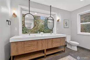 19209 Olympic View Dr, Edmonds, WA 98020 - Photo 24