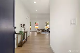 11014 6th Ave W, Everett, WA 98204 - Photo 4