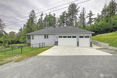536 Rozeway Place, Camano Island, WA 98282 - Photo 2