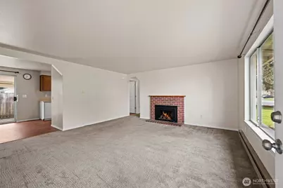 9017 57th Drive NE, Marysville, WA 98270 - Photo 4