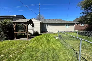 2410 Pacific Ave, Hoquiam, WA 98550 - Photo 24