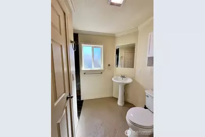 2410 Pacific Avenue, Hoquiam, WA 98550 - Photo 10