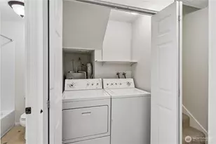 14526 NE 31st St, Bellevue, WA 98007 - Photo 18