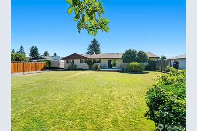 1205 S Walnut Street, Burlington, WA 98233 - Photo 6