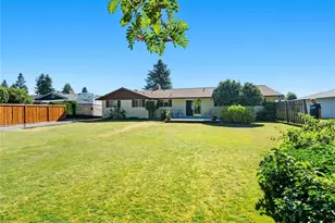 1205 S Walnut St, Burlington, WA 98233 - Photo 6